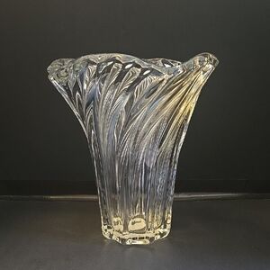 Mikasa Clear Glass Crystal Vase